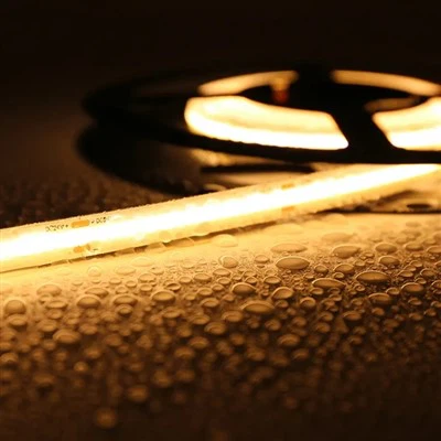 Bandă LED RGB de 10 m